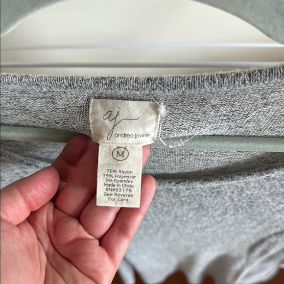 Andrea Jovine Gray Long Sleeve Tee - Picture 2 of 2